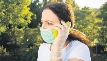 Virüs, plastik eldivende 8 saat yaşayabilir
